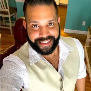 Meet your Posher, Christopher